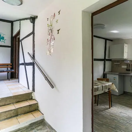 Daire Family-friendly With Garden Klein Pravtshagen