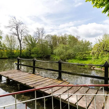 Family-friendly With Garden