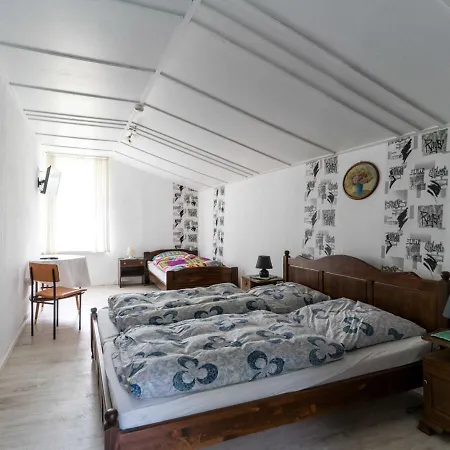 Family-friendly With Garden